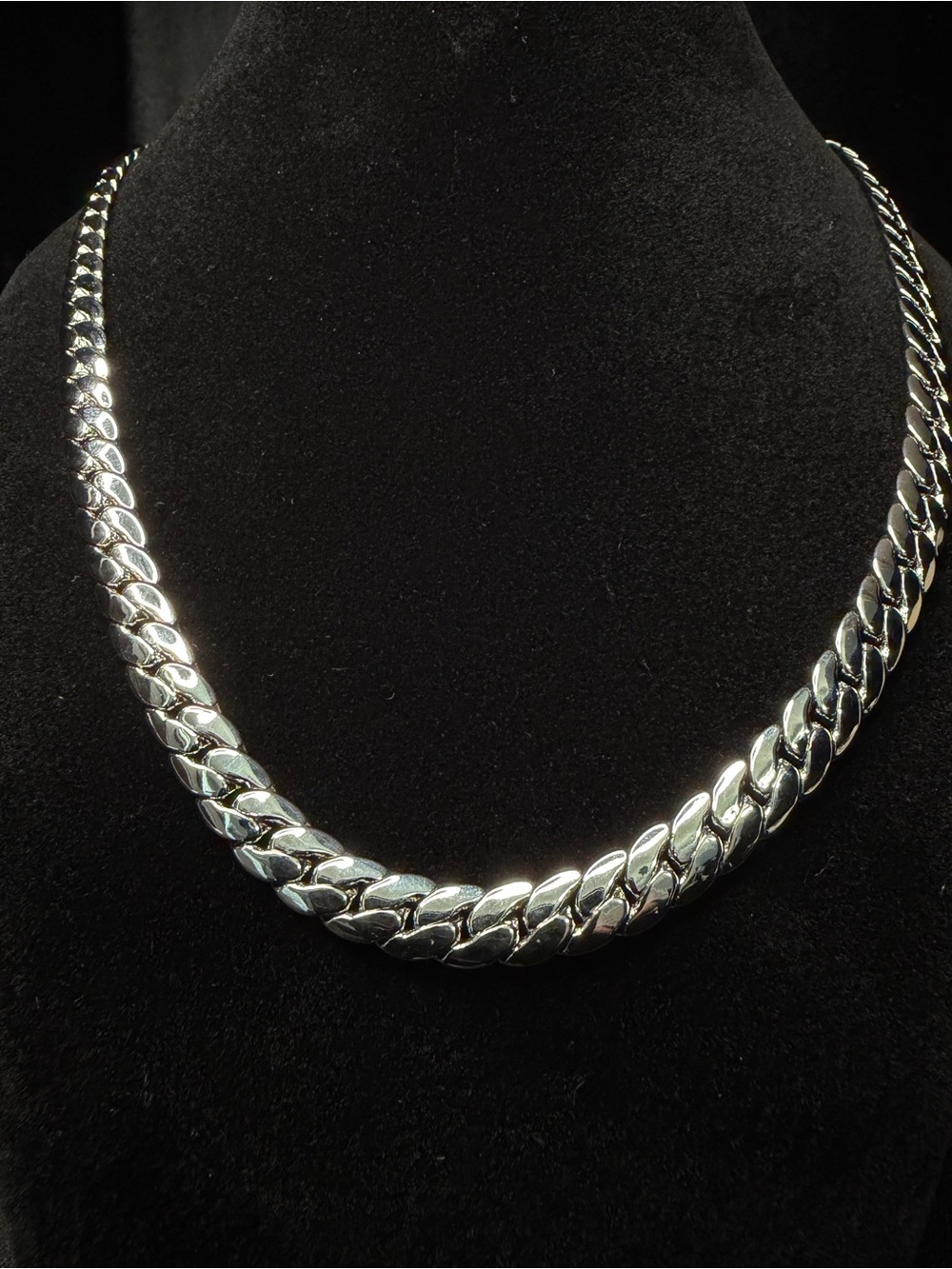 Miami Cuban 20in 8MM Rhodium plated necklace w/box lock